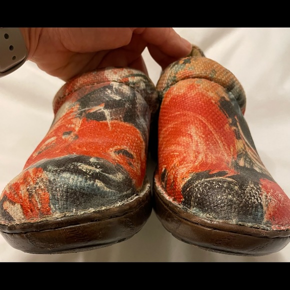 Women’s B.O.C peggy clogs. Size 9.5/41. - Picture 6 of 6
